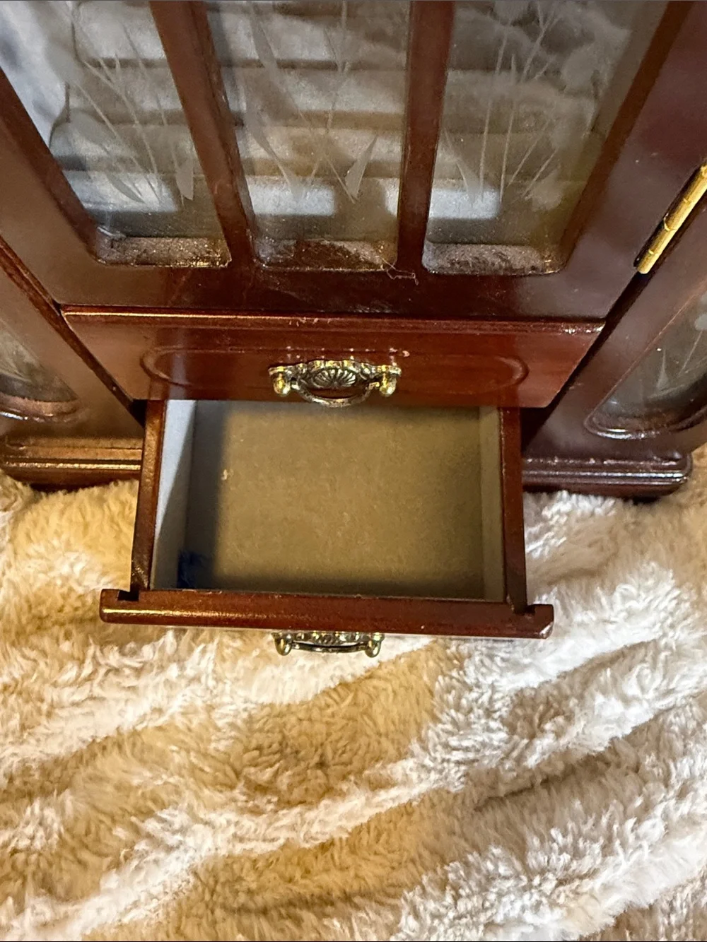 Mahogany Finish Jewelry Chest
